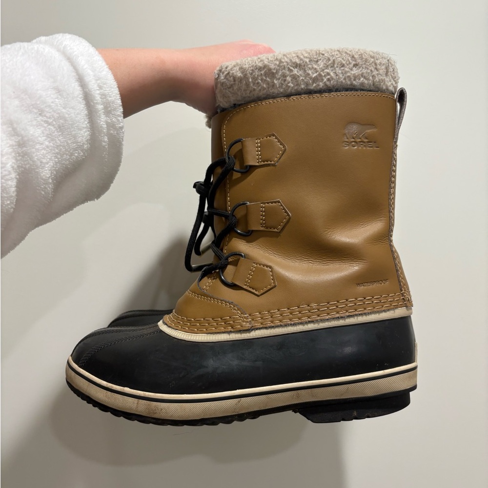 Sorel Two-Tone Lace-Up Winter Boot in Tan and Black